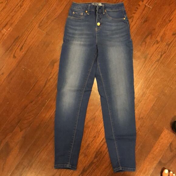 NOBO Classic High Rise Blue Faded Skinny Jeans - Picture 2 of 7